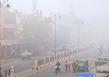 दिल्ली समेत उत्तर भारत में कब से पड़ेगी कड़ाके की सर्दी? सामने आया बड़ा अपडेट, जानें आज कहां होगी बारिश