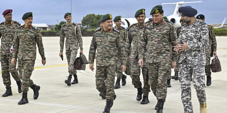 ‘…नहीं तो पाकिस्तान को नक्शे से मिटा देंगे, जल्द ही ऑपरेशन सिंदूर-2 का मौका मिलेगा’, सेना प्रमुख ने पड़ोसी देश को दी चेतावनी