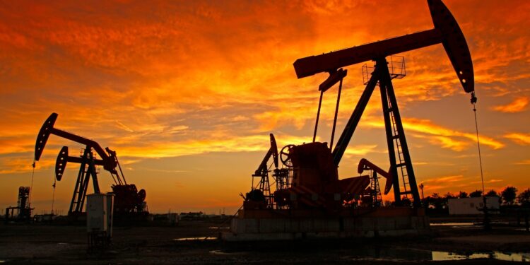 भारत ने फिर दिखाया दम, इंडियन ऑयल ने रूस से खरीदे 5 तेल के जहाज; पश्चिमी देशों में मचा हड़कंप!