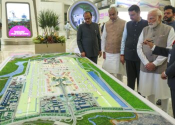 नवी मुंबई एयरपोर्ट: कमल जैसी डिजाइन, विकसित भारत का सपना साकार, पीएम मोदी ने दिखाई हकीकत