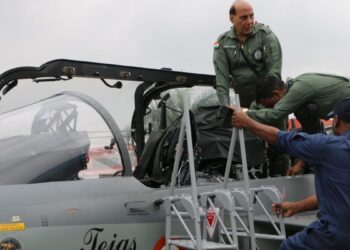 स्वदेशी लड़ाकू विमान तेजस Mk1A दुश्मनों के दांत खट्टे करने के लिए तैयार, पाक-चीन को लगेगी तीखी वाली मिर्ची