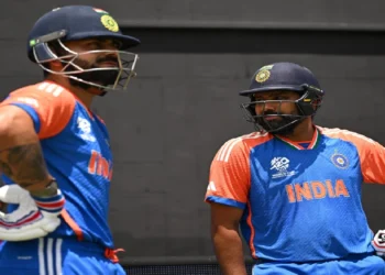 रोहित-विराट के वनडे क्रिकेट से संन्यास पर ये क्या बोल गए रवि शास्त्री?