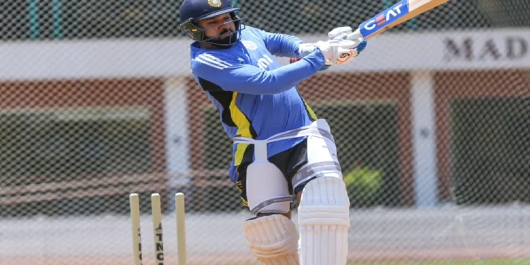 IND vs AUS ODI Series: पर्थ में रोहित शर्मा कर सकते हैं कमाल, सचिन तेंदुलकर-धोनी के क्लब में होंगे शामिल