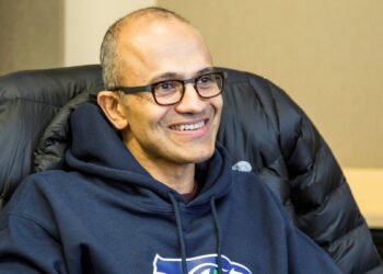 माइक्रोसॉफ्ट सीईओ सत्य नडेला ने FY25 में की ₹846.30 करोड़ की कमाई, जानें कैसा रहा था कंपनी का प्रदर्शन