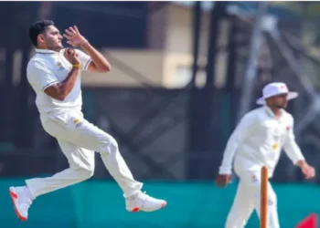 Ranji Trophy 2025: तुषार देशपांडे मैदान पर हुआ बेहोश, ले जाना पड़ा अस्पताल