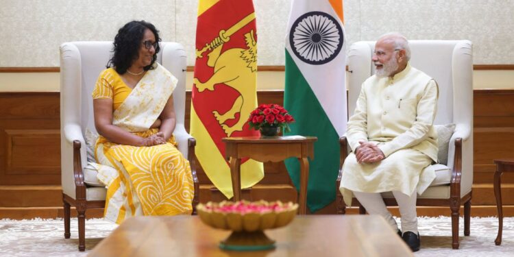 PM मोदी ने श्रीलंका की प्रधानमंत्री से की मुलाकात, जानें किन मुद्दों पर हुई चर्चा
