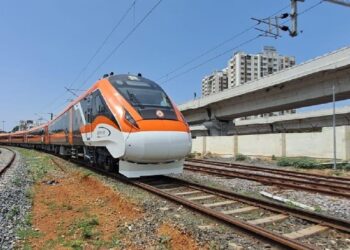 नई दिल्ली से पटना के बीच इस तारीख से त्योहार स्पेशल वंदे भारत एक्सप्रेस ट्रेन चलेगी, बुकिंग है ओपन, जानें टाइमिंग