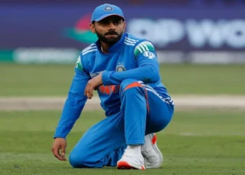 नहीं चले कोहली और रोहित, बारिश के व्यवधान तक भारत के तीन विकेट पर 25 रन