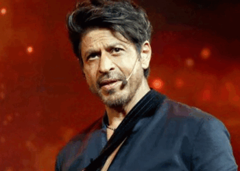 shah rukh khan 60th birthday sanjay chhel shares unknown stories | राइटर ने फीस ठुकराई, शाहरुख ने जबरदस्ती किया पेमेंट: फिल्म लेखक संजय छैल ने शेयर किया SRK के साथ काम करने का अनुभव