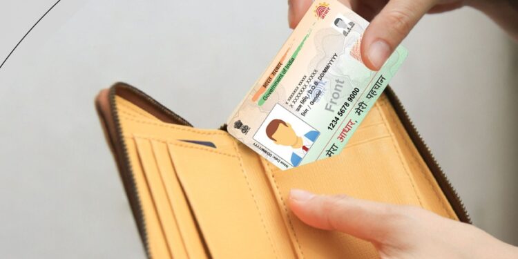 UIDAI ने 2 करोड़ से ज्यादा मृत लोगों के आधार नंबर डीएक्टिवेट किए, क्या ये नंबर किसी और को किए गए असाइन