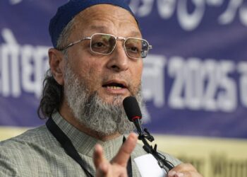 Red Fort Blast: ”खुदकुशी तो इस्लाम में हराम है और…” सुसाइड बॉम्बर उमर के एजेंडे का ओवैसी ने किया पर्दाफाश