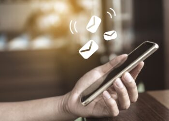 अब SMS अलर्ट के लिए फीस वसूलेगा ये बैंक, जानिए क्या है नया नियम और कितना देना होगा चार्ज?