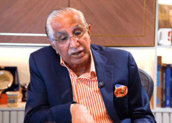 Alibaug is becoming the new destination for celebrities. | अलीबाग बनता जा रहा है सेलिब्रिटीज का पसंदीदा डेस्टिनेशन: शाहरुख, विराट-अनुष्का, रणवीर-दीपिका का बना सेकेंड होम, अमिताभ जैसे बड़े सितारों ने खरीदी जमीन