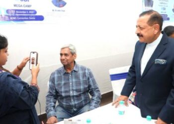 पेंशनर्स घर बैठे अपना डिजिटल लाइफ सर्टिफिकेट ऐसे कर सकते हैं जमा, जानें पूरा प्रोसेस