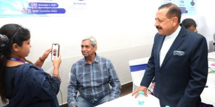 पेंशनर्स घर बैठे अपना डिजिटल लाइफ सर्टिफिकेट ऐसे कर सकते हैं जमा, जानें पूरा प्रोसेस