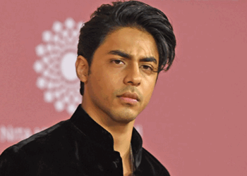 Arshad Warsi praises Aryan Khan direction Bads of Bollywood | अरशद वारसी ने की आर्यन खान के निर्देशन की तारीफ: बोले- गफूर की सफलता का श्रेय आर्यन को जाता है, वह बहुत खास व्यक्ति हैं