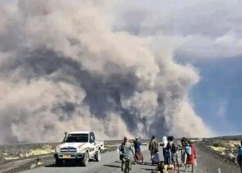 सावधान! इथियोपिया में फटा हजारों साल से बंद ज्वालामुखी, भारत की ओर बढ़ रहा राख का गुबार