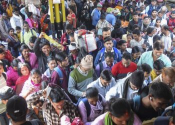 India Fertility Rate: पॉपुलेशन कंट्रोल के लिए सीरियस हुए भारतीय माता-पिता, प्रजनन दर में भारी गिरावट से इतनी होने वाली है देश की जनसंख्या