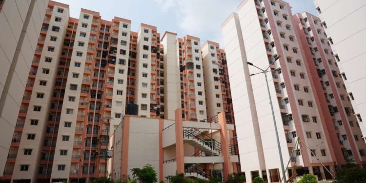 लखनऊ में मात्र 11.69 लाख रुपये में फ्लैट खरीदने का मौका, 15% की छूट अलग- चेक करें साइज, लोकेशन और बाकी जरूरी डिटेल्स