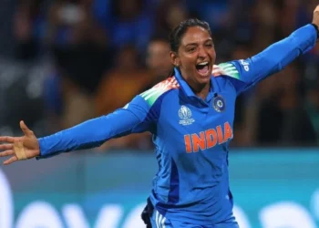 हरमनप्रीत का 'अभिनंदन' अंदाज: महिला वर्ल्ड कप जीत का जश्न, सैनिकों को सम्मान!