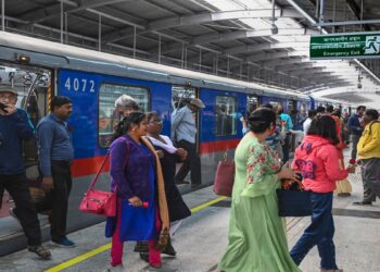 Kolkata Metro की पर्पल लाइन के पैसेंजर्स के लिए खुशखबरी, आई ये खबर, जानें कब से कितने बजे तक मिलेगी मेट्रो
