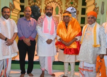 श्रीनाथजी के दरबार में पहुंचे मुकेश अंबानी, किया 15 करोड़ का दान; 50 करोड़ के भव्य सेवा सदन का भी ऐलान