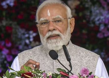 Sathya Sai Baba Birth Centenary: ”सत्य साईं बाबा आज भले हमारे बीच में नहीं लेकिन उनका प्रेम…” शताब्दी समारोह में बोले PM मोदी