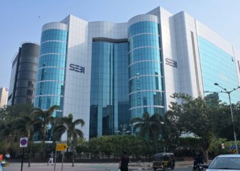 SEBI ने ड्रोन आचार्य और उसके प्रमोटर्स पर इस वजह से 2 साल तक का लगाया बैन, ₹75 लाख का जुर्माना भी ठोका