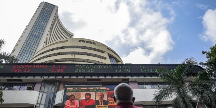 सेंसेक्स 278 और निफ्टी 103 अंकों की गिरावट के साथ बंद, इन शेयरों ने कराया भारी नुकसान