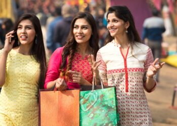 दिवाली के बाद भी नहीं रुकी खरीदारी, शादी का सीजन और टैक्स कटौती ने 2025 की फेस्टिव डिमांड को बनाया बंपर