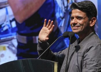 Shubhanshu Shukla Astronaut: एस्ट्रोनॉट शुभांशु शुक्ला ने बेंगलुरु के ट्रैफिक जाम पर ली चुटकी, बोले- जितना टाइम मुझे कार्यक्रम में लगा उससे ज्यादा तो…