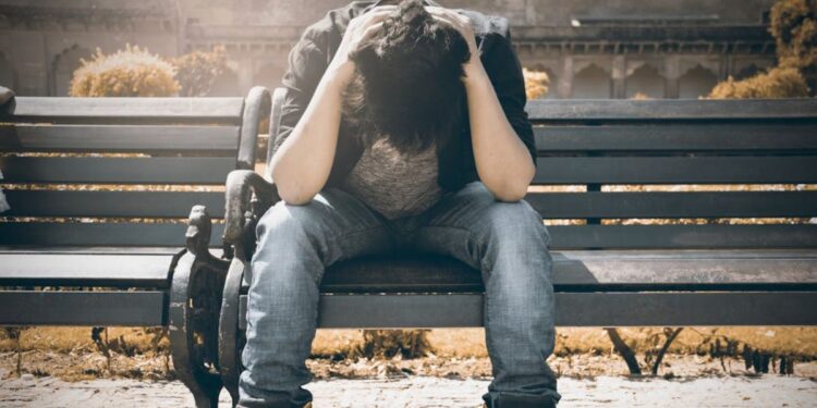 टेंट वाले डॉक्टरों से सावधान! सॉफ्टवेयर इंजीनियर ने दवा में गंवाए 48 लाख, किडनी भी हो गई खराब