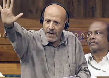 बारामूला के सांसद को संसद के शीतकालीन सत्र में शामिल होने के लिए कोर्ट से मिली सशर्त इजाजत, यात्रा खर्च कौन देगा?