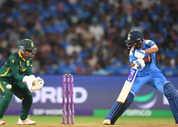 Women's World Cup Final : नवी मुंबई में पर बारिश का संकट, रिजर्व डे तय, दोनो टीमो की नजर पहली ट्रॉफी पर