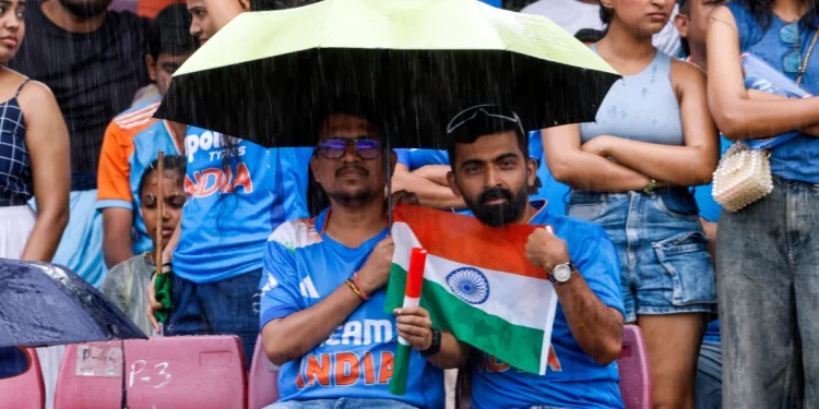 world cup final south africa wins the toss challenges india to bat first in the final