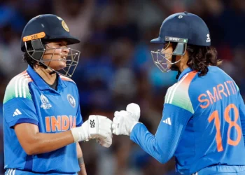 world cup final india set a target of 299 runs for south africa shafali and deepti brilliance