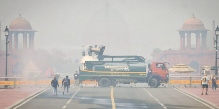 ‘हाई लेवल AQI और फेफड़ों की बीमारियों के बीच संबंधों पर नहीं हैं कोई ठोस आंकड़े’, संसद में बोली केंद्र सरकार