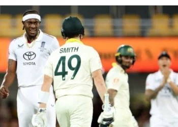 Ashes: ऑस्ट्रेलिया ने इंग्लैंड को 8 विकेट से हराया, स्मिथ का विजयी छक्का, नेसर का पाँच विकेट