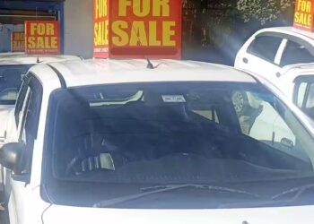 पुरानी कारों की सेल वैल्यू कैसे पता करें? क्या कहते हैं ऑटो मार्केट एक्सपर्ट, अपनी गाड़ी बेचने से पहले जान लें ये अहम बातें