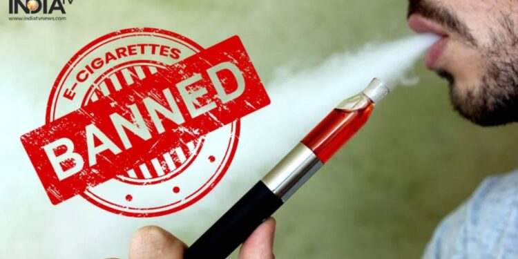 संसद में ई सिगरेट की गूंज, भारत में लगा बैन, जानते हैं क्या होता e-cigarette? कितना है खतरनाक