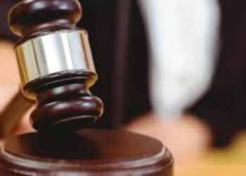 देश की अदालतों में 5.49 करोड़ से अधिक केस लंबित, सिर्फ SC में 90,000 से ज्यादा मामले