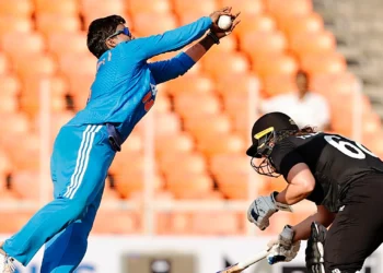 ऑलराउंडर दीप्ति शर्मा का कमाल, टी20I गेंदबाजों की रैंकिंग में हासिल किया पहला स्थान