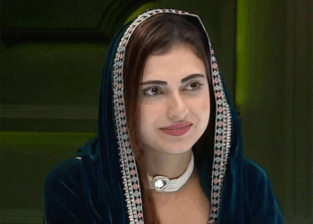 Farhana gets angry after losing the trophy to Gaurav. | गौरव से ट्रॉफी हारने के बाद फूटा फरहाना का गुस्सा: बोलीं- उसके अंदर विनर वाली कोई क्वालिटी नहीं थी, मेरे नसीब में जितना था, उतना मिला