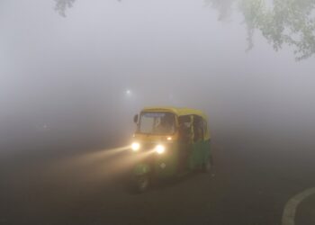 दिल्ली NCR में धुंध, पंजाब-हरियाणा में ठिठुरन, हिमाचल में बर्फबारी के आसार, 4 राज्यों में शीत लहर का अलर्ट