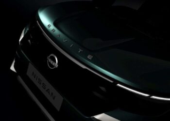 Nissan ने अपनी नई Gravite की दिखाई झलक, जनवरी में लॉन्च होगी दमदार 7 Seater कार