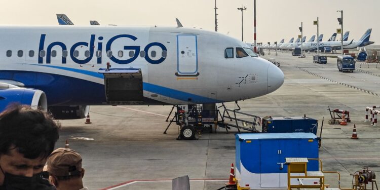 इंडिगो का बड़ा ऐलान! कैंसिल हुई फ्लाइट्स का पूरा पैसा खुद-ब-खुद मिलेगा वापस, 15 दिसंबर तक फ्री रीशेड्यूल की सुविधा