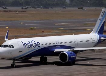 दिल्ली हवाई अड्डे पर इंडिगो का संकट! सभी घरेलू उड़ानें शुक्रवार रात तक रद्द; एयरपोर्ट अथॉरिटी ने जारी की एडवाइजरी