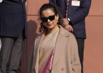 संसद में हंगामे को लेकर विपक्ष पर भड़कीं कंगना रनौत, बोलीं- ‘वे जितना हारते जा रहे हैं, उतना…’