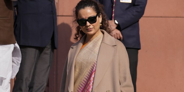 संसद में हंगामे को लेकर विपक्ष पर भड़कीं कंगना रनौत, बोलीं- ‘वे जितना हारते जा रहे हैं, उतना…’