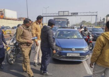 हेलमेट से लेकर रेड लाइट जंप तक, इन मामलों में नेशनल लोक अदालत देगी राहत; जानें यहां